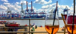 gleisnost-hamburger-hafen-aperol