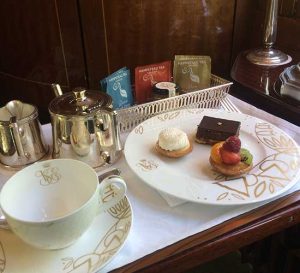 11Teatime im Orientexpress