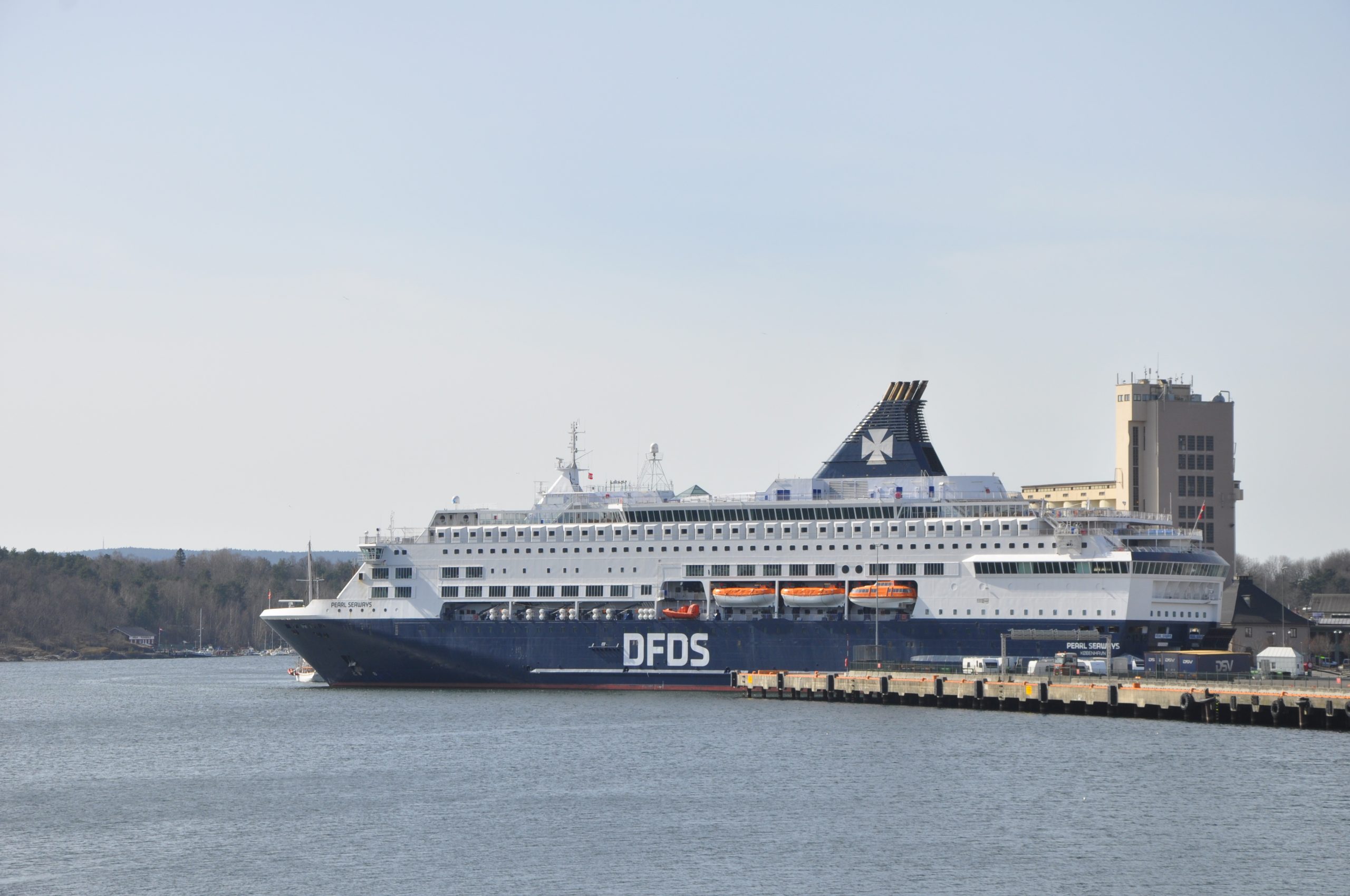 11DFDS Fährschiff im Hafen von Oslo